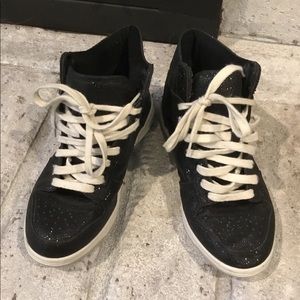 Steve Madden Shufle Sneaker Size 8.5 High Top